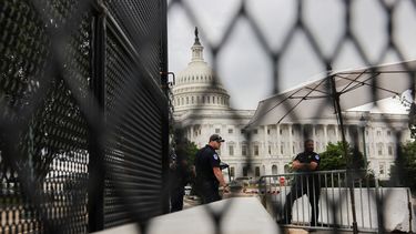 Terror en el Capitolio de EE.UU.: ¿Un francotirador apunta al Senado?