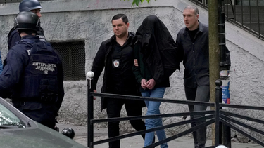 Adolescente mató a 8 alumnos y al guardia de la escuela