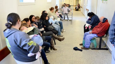 Tras la llegada del frío intenso, comenzaron a llenarse las guardias de los centros de salud. Imagen ilustrativa.