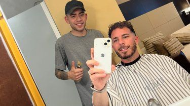 Cambio de look Made in San Juan: la historia detrás del corte de Fer Palacio realizado por un albardonero