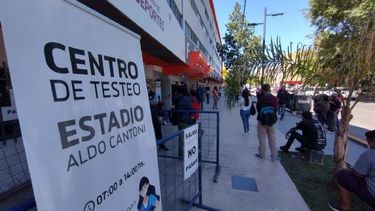 La provincia no volvió a registrar fallecidos por COVID-19: mirá cuántos dieron positivo