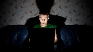 Sanjuaninos escandalizados por la ola viral de videos prohibidos en Facebook