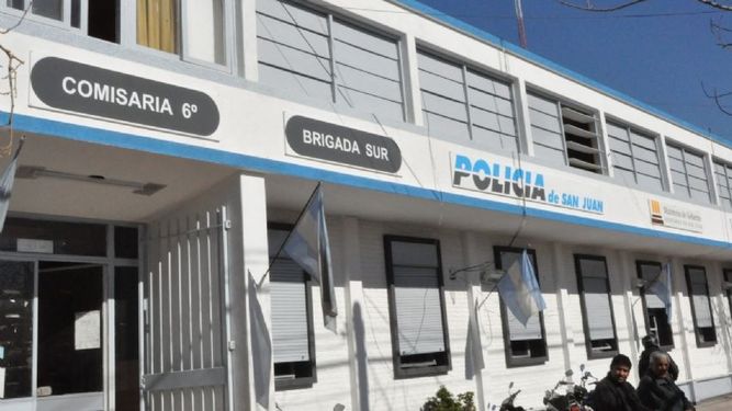 Escándalo en Villa Krause: denuncian por homofobia a una secretaria de una clínica privada