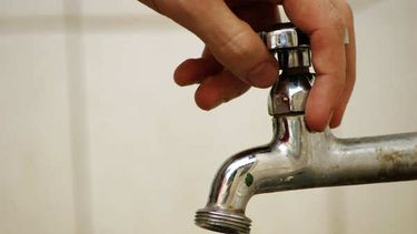 Suspendieron las clases en 5 escuelas por falta de agua