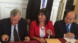 Gioja está en Chile y busca acelerar Agua Negra