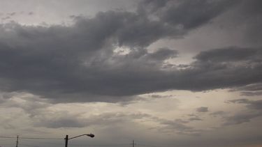 Hoy la máxima será de 33º y podría llover