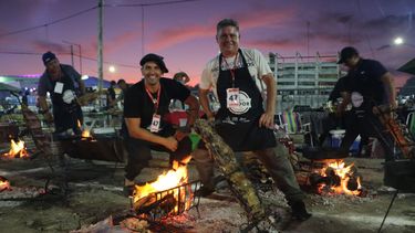 ¿Fuiste a la peña del asador sanjuanino en San Martín? ¡Buscate!