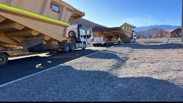 Vialidad Nacional informó que, por el desplazamiento de un grupo de camiones que transporta equipos mineros de gran porte con destino a San Juan. El convoy atraviesa tres provincias.