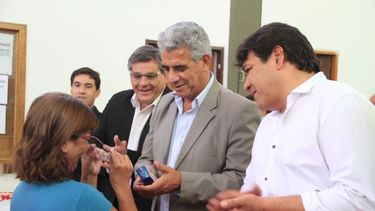 En un nuevo operativo, vecinos de Zonda recibieron anteojos y DNI