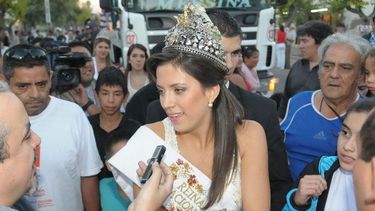 La Reina de la Vendimia a Elizondo Tenemos variedad de platos