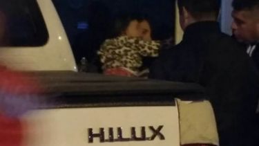 Habló la mamá que dejó encerrada a una nena en la camioneta
