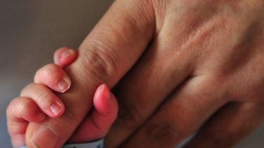 La pequeña estuvo más de una semana librada a su suerte y terminó falleciendo.
