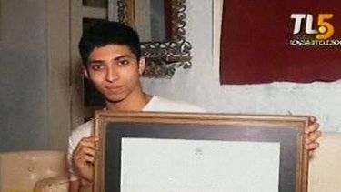 Con 19 años ya es maestro, conocelo