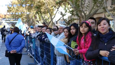 Si fuiste a ver el desfile cívico – militar, búscate