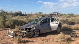 Así quedó el auto en el que viajaba la sanjuanina que quedó grave tras un vuelco Así quedó el auto en el que viajaba la sanjuanina que quedó grave tras un vuelco