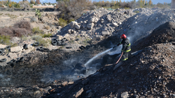 Dónde se originó el gran incendio en Rivadavia: en video, cómo sofocaron las llamas Dónde se originó el gran incendio en Rivadavia: en video, cómo sofocaron las llamas