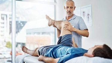 Una buena para los kinesiólogos: la OSP aumentó lo que les paga