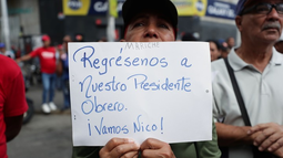 El chavismo realiza una marcha en Caracas para pedir la liberación de Nicolás Maduro