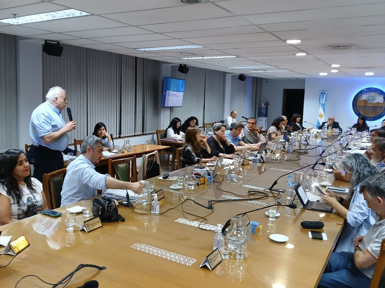 El Consejo Superior de la UNSJ, reunido durante el pasado jueves en la creación del Doctorado en Ingeniería Biomédica. El Consejo Superior de la UNSJ, reunido durante el pasado jueves en la creación del Doctorado en Ingeniería Biomédica.