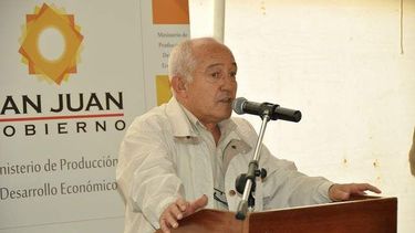 Millón descartó que la mancha en Punta Negra se relacione con una mina activa