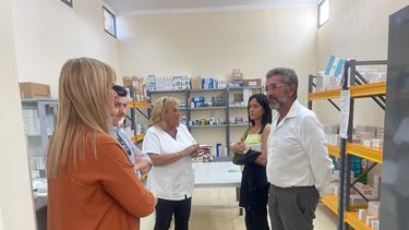 Autoridades del Ministerio de Salud visitaron un centro en 9 de Julio y aseguraron que buscan instalar allí un equipo de Radiología.