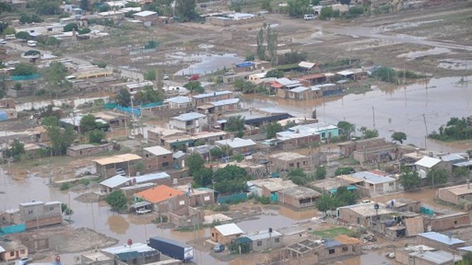 Media Agua recuperó el agua potable, 48 horas después de la crecida