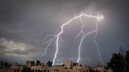 ¡Preparate!: se vienen tormentas fuertes con caída de granizo este lunes a la noche