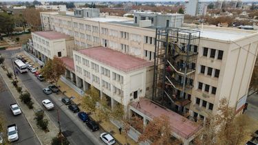 Desde arriba y por dentro, los secretos del edificio 9 de Julio y cómo será su futuro