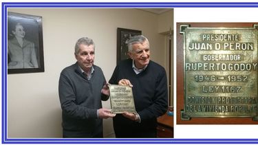 Recuperaron en una demolición una placa entregada por el General Perón en 1947