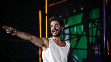 Camilo la rompió en la FNS: un show que lo tuvo todo