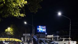 Un hombre se quedó dormido al volante y embistió de atrás a una familia: un bebé se salvó de milagro Un hombre se quedó dormido al volante y embistió de atrás a una familia: un bebé se salvó de milagro