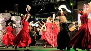 Con mirada latinoamericana, ya se vive la Fiesta Nacional del Sol