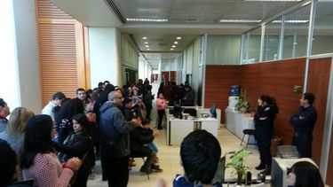 Vecinos de un barrio reclamaron cuotas altas y defectos