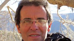 Roberto Ruiz: Jachallero alborotador