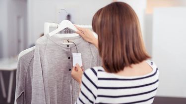 Cómo leer (bien) las etiquetas de la ropa