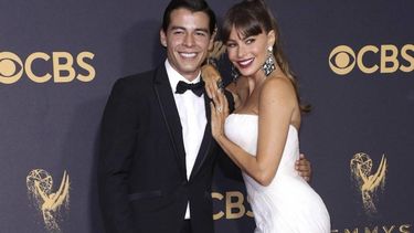 Blanco y amarillo, lo top de los Emmy: mirá cómo se vistieron las celebrities