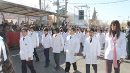 Mirá las fotos del desfile por la Fundación de San Juan