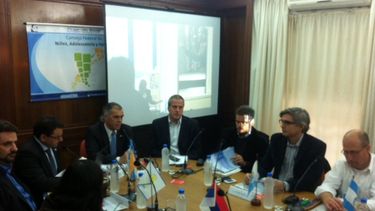 Priorizando políticas de intervención el ministro Molina debatió en Capital Federal