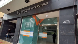 Se inundó el edificio de la Defensoría del Pueblo y tuvieron que evacuar a parte de sus trabajadores