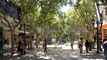 Por el feriado nacional, el lunes estará cerrado el comercio en San Juan