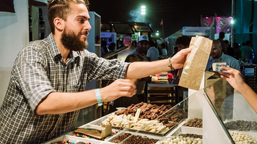 Cómo inscribirse para tener un stand o ser artista en la Fiesta Nacional del Sol 2024.