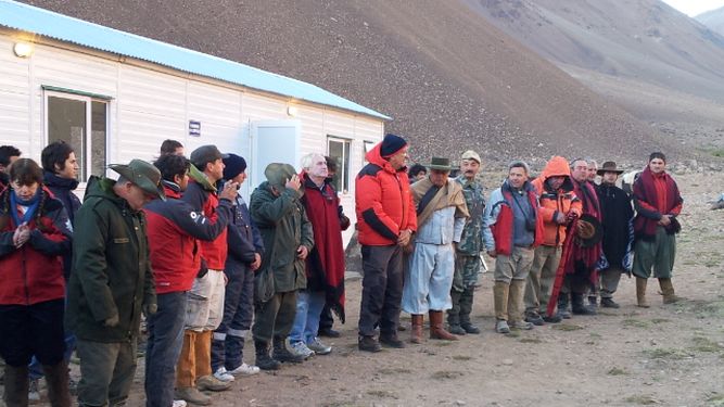 Y al tercer día, la expedición descansó
