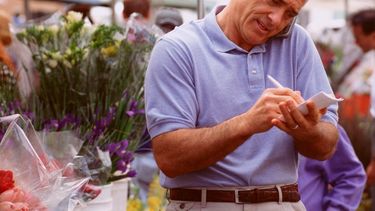 En San Juan, lanzaron un programa para que mayores de 55 años puedan emprender