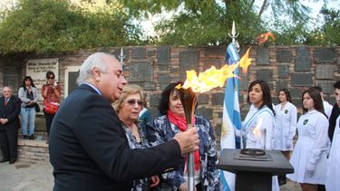 La Llama de la Educación recorrió las calles capitalinas