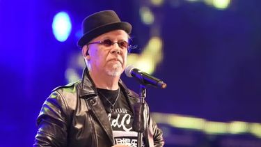 El Rey Pelusa, en un show íntimo en el Teatro Sarmiento