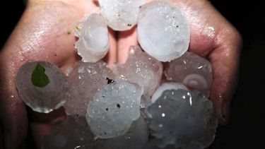 Tormenta: anoche el granizo golpeó fuerte a Caucete