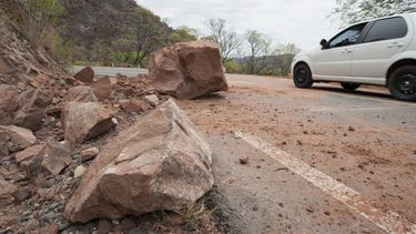 Por un derrumbe, interrumpido la RN 150 entre Jáchal- Rodeo