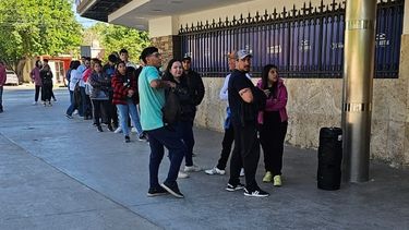 Furor por Ke Personajes en San Juan: largas filas en el Aldo Cantoni por una entrada