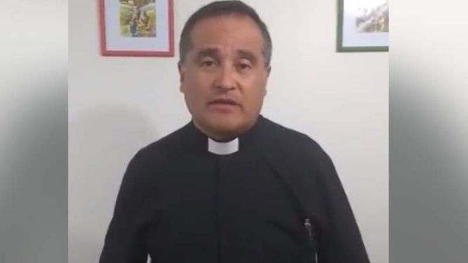 ¿El padre Pepe envió un mensaje amenazante después de los mensajes hot?