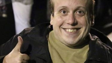 Aseguran que el periodista sanjuanino de corazón verdinegro presentó una leve mejoría